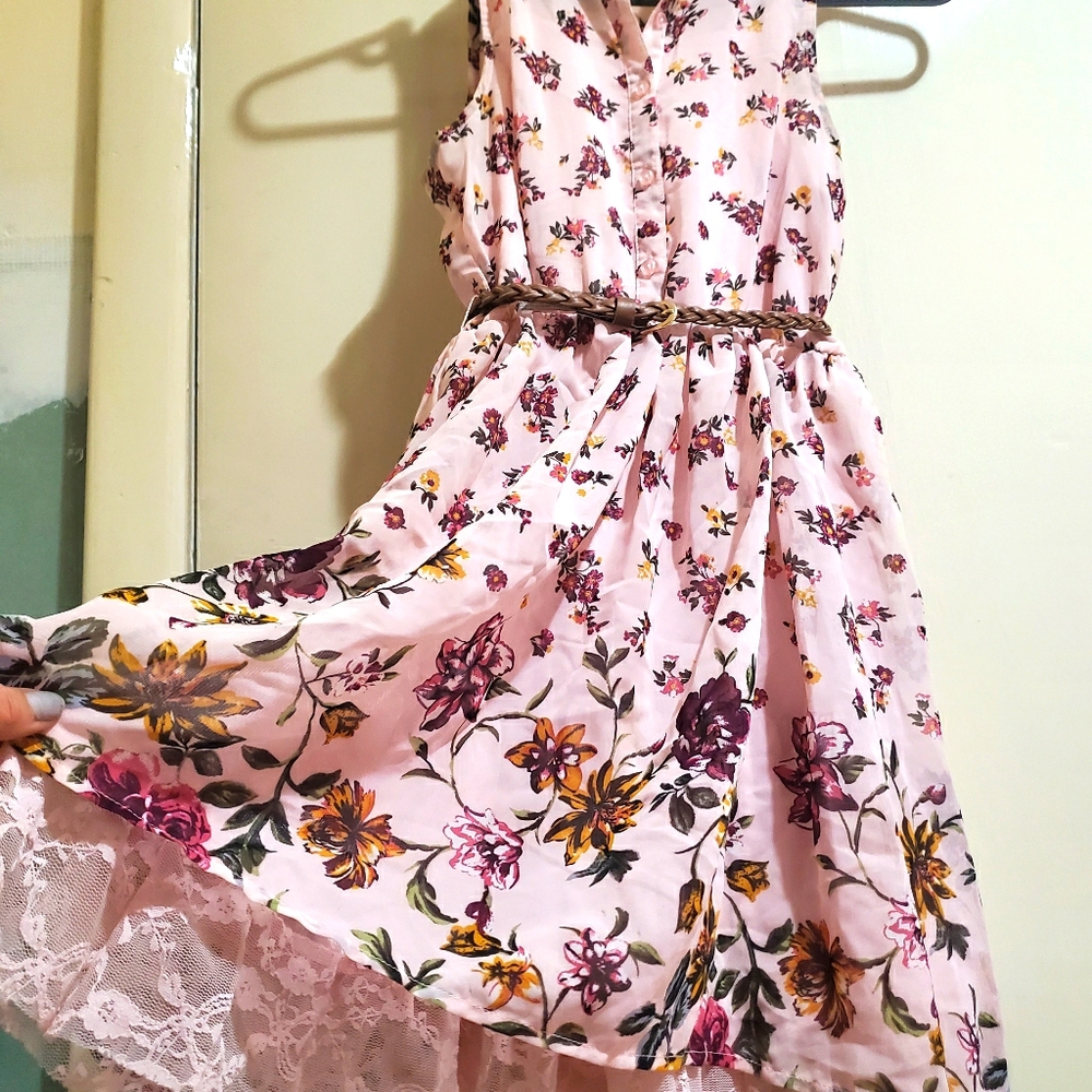 Beautiful girl KnitWorks flower dress size 10